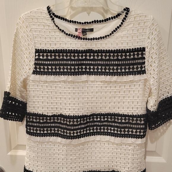 BANANA REPUBLIC EYELET TOP Size S - Picture 5 of 11